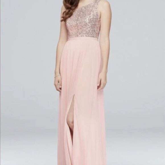 Size 18 Blush and Sequenes Bridesmaid Dress or Formal Dress by David’s Bridal - Picture 1 of 5